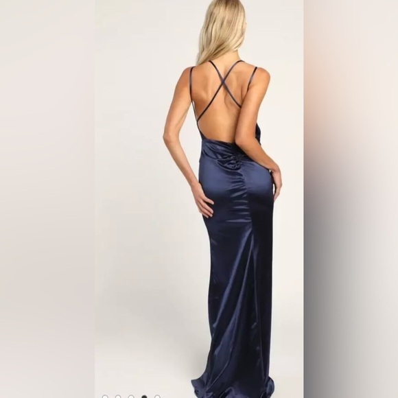 Maniju Backless Floor Length Gown - Picture 2 of 4